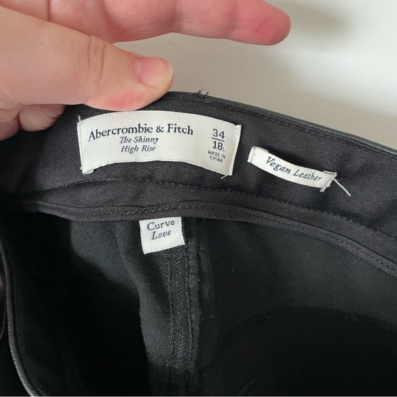 Abercrombie and Fitch Curve Love Vegan Leather High Rise Skinny Pant Black 34L - Picture 13 of 13